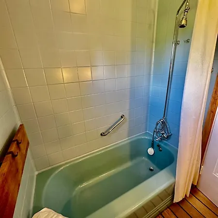 Holiday home Waterfront House With Sun Day *