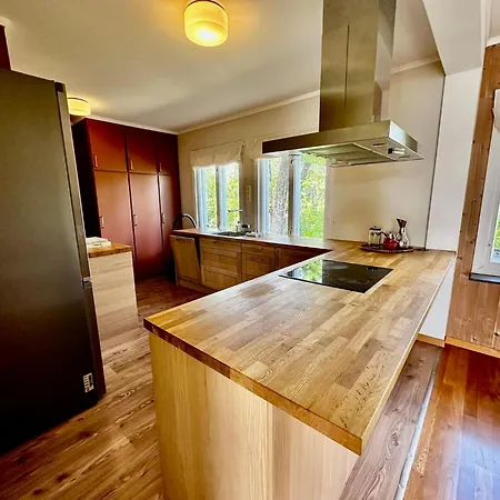 Waterfront House With Sun Day Semesterbostad
