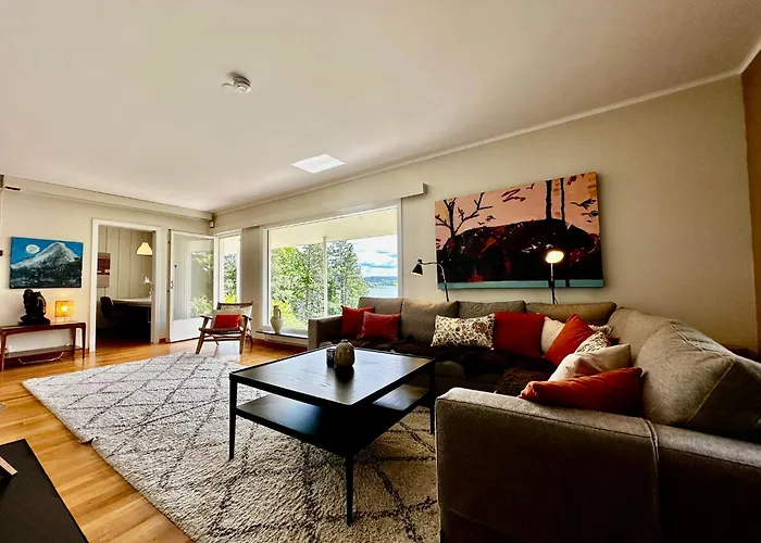 Waterfront House With Sun Day Semesterbostad *